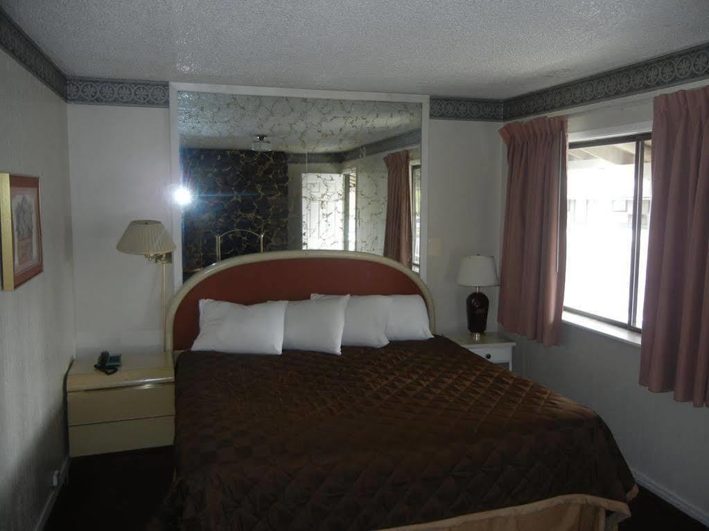 Motel Tahoe Hacienda 2*